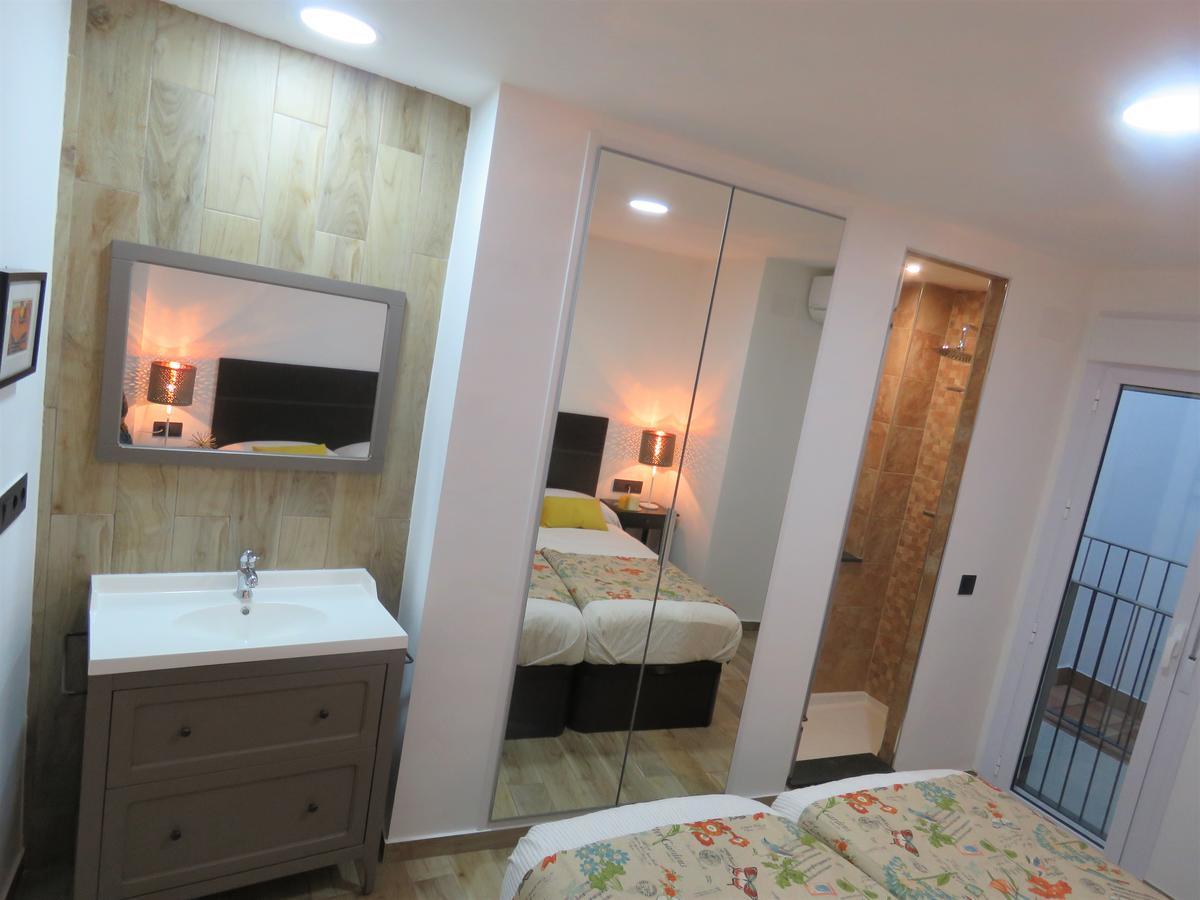 Living Sevilla Apartments Hercules Luaran gambar