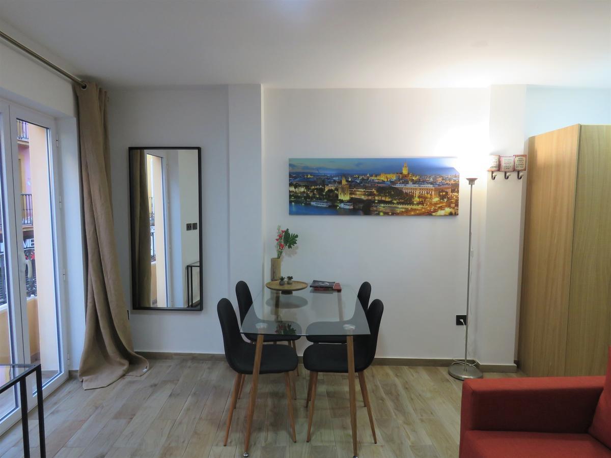 Living Sevilla Apartments Hercules Luaran gambar