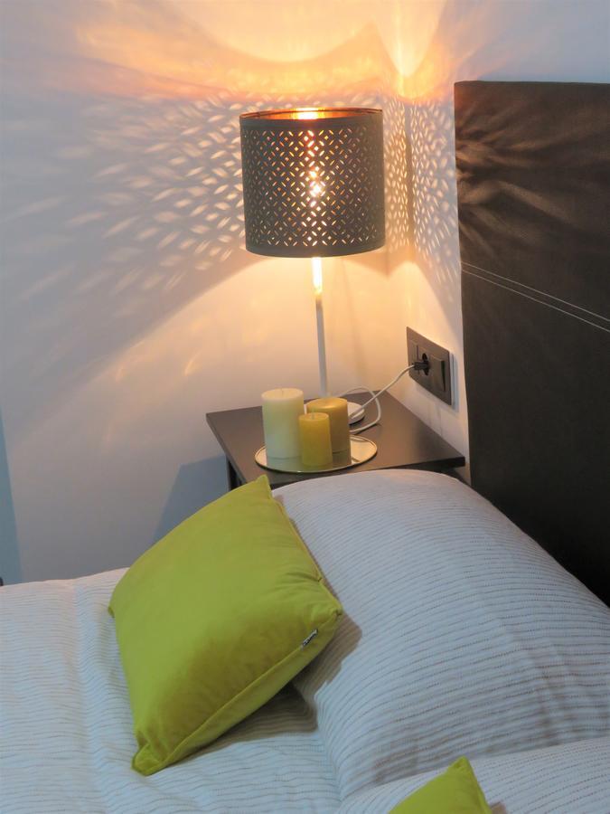 Living Sevilla Apartments Hercules Luaran gambar