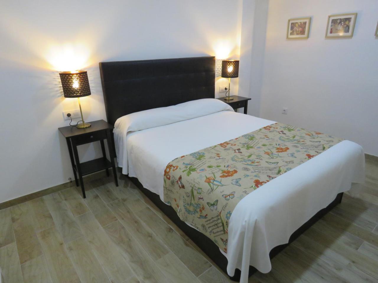 Living Sevilla Apartments Hercules Luaran gambar